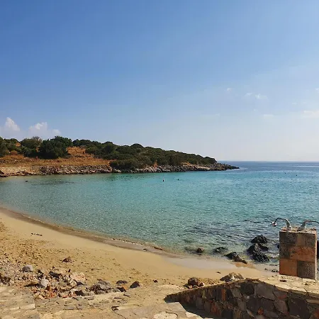 Azure Sea, Villa